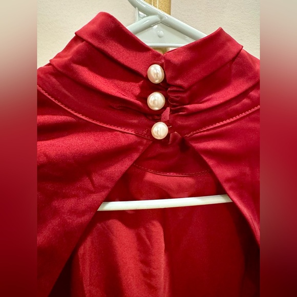 Camila Coelho Kristen Top in Wine, Size Medium - Picture 7 of 9